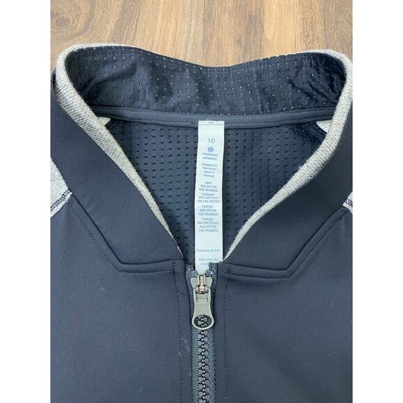 Women Lululemon Var-City Heather Bomber performance zip-up jacket coat, 10 - Picture 4 of 4